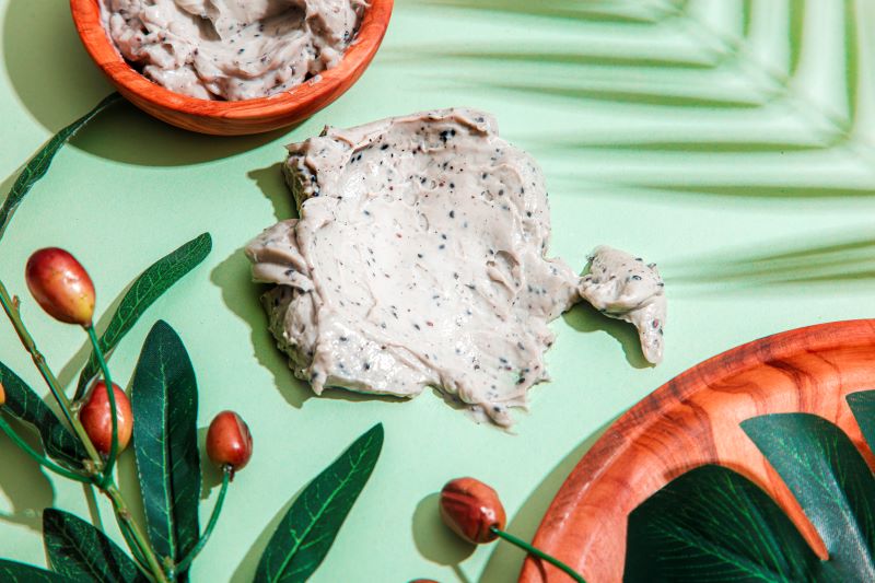 Masca pentru Corp Nature Spell Sweet Grape & Kiwi Seed Body Mask