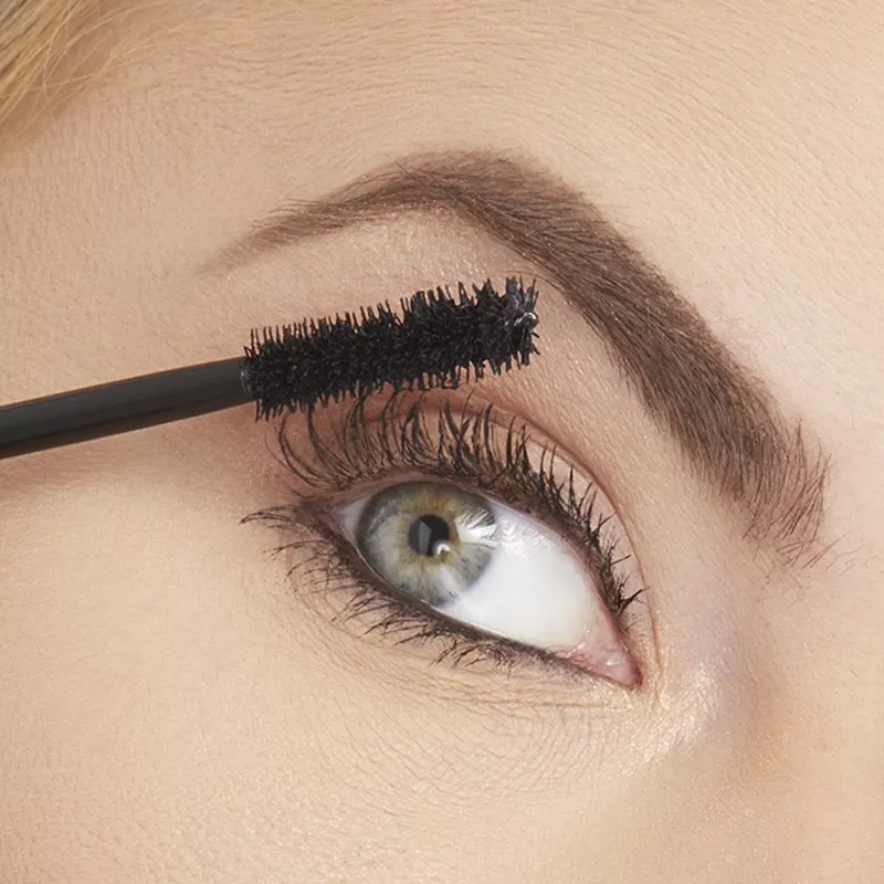 Mascara Milani Most Wanted Lashes Lavish Lift and Curl Black