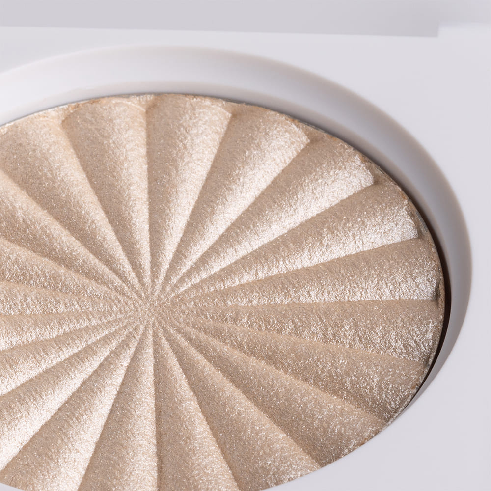 Iluminator pudrat OFRA x Madison Miller Highlighter Moondance