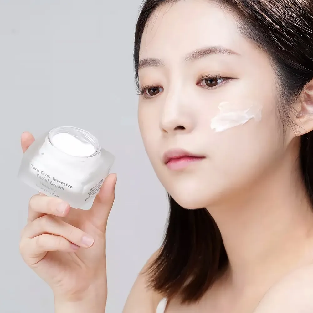 Crema Anti-Rid cu Niacinamide & Peptide Muldream Turn Over Intensive Facial Cream