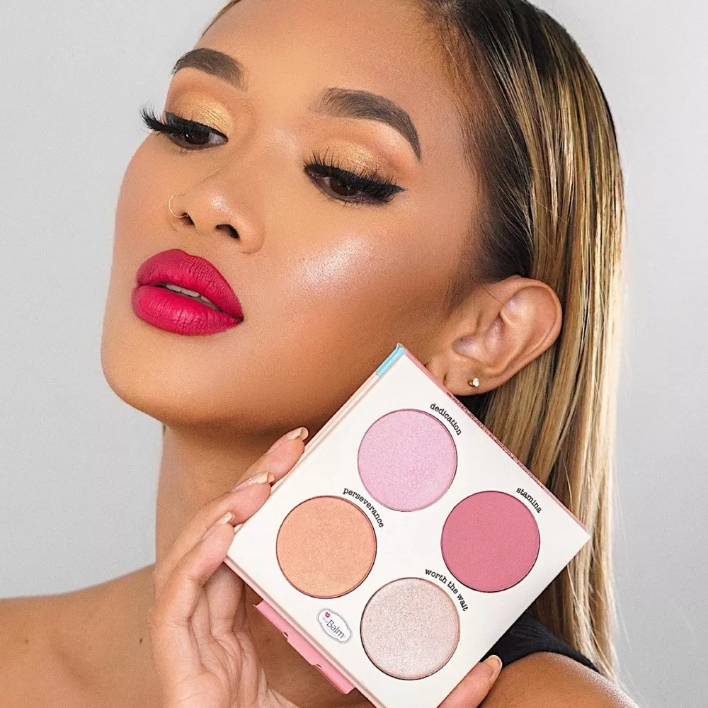 Paleta fard de obraz thebalm Will Powder Quad