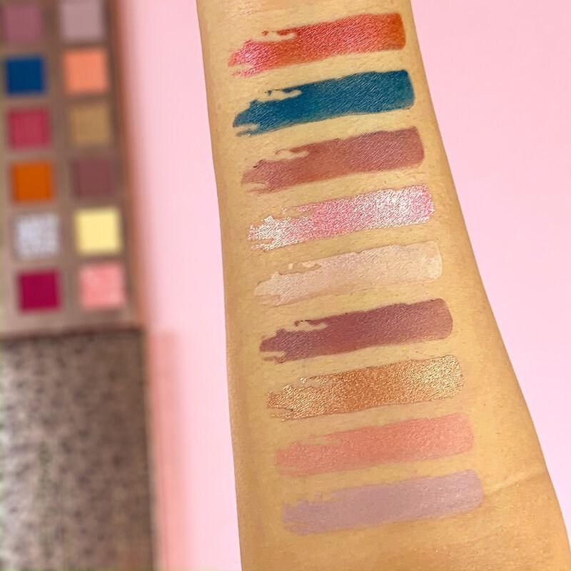 Paleta Farduri Revolution Pro New Neutrals Blushed Shadow Palette