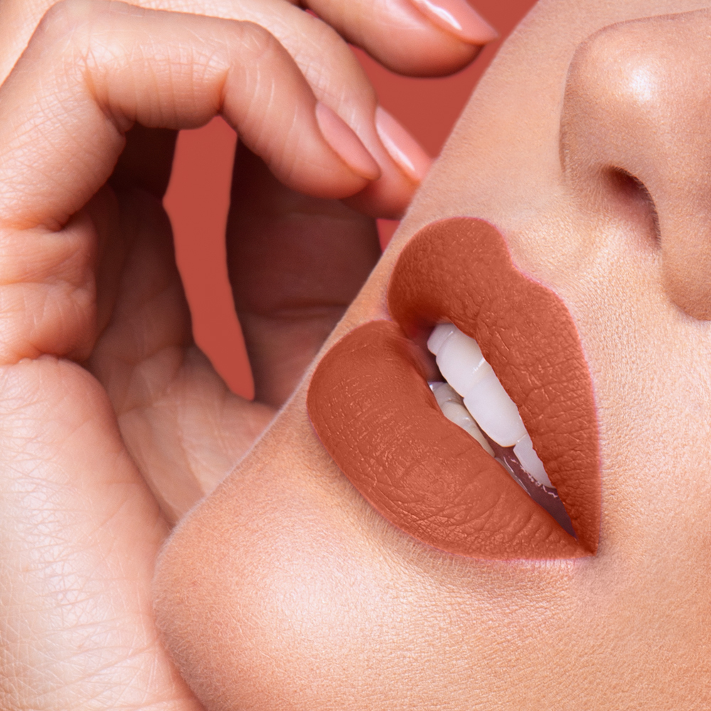 Ruj lichid mat SLEEK MakeUP Matte Me XXL Peaches`n Cream