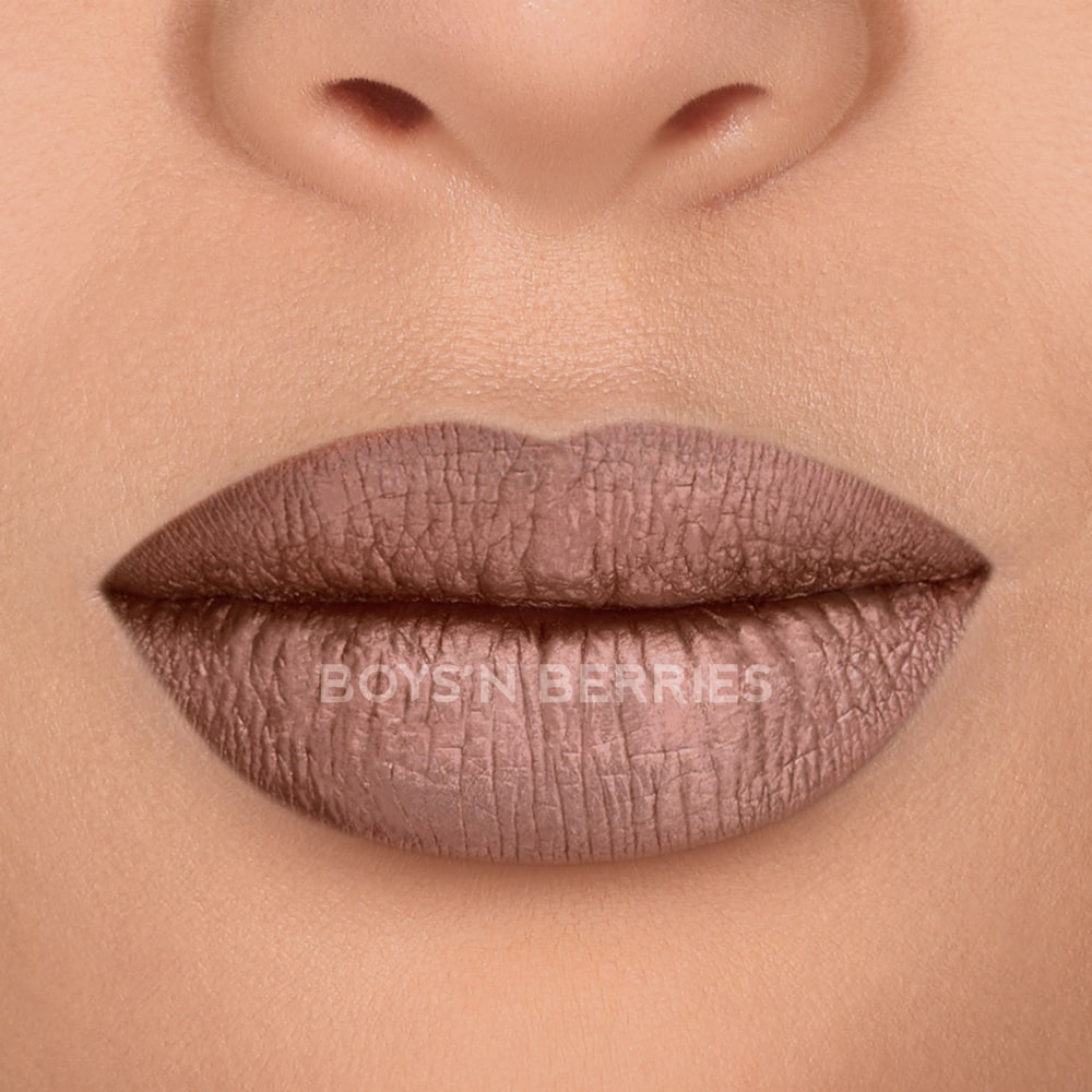 Ruj Lichid Metalic Boys`n Berries All Day Metals Like a Stone