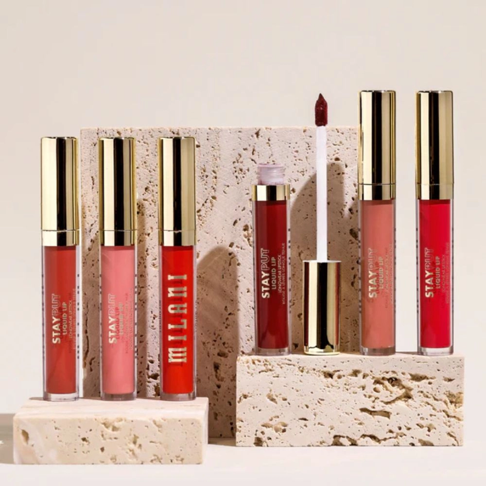 Ruj Lichid Milani Stay Put Longwear Lipstick Red Flag