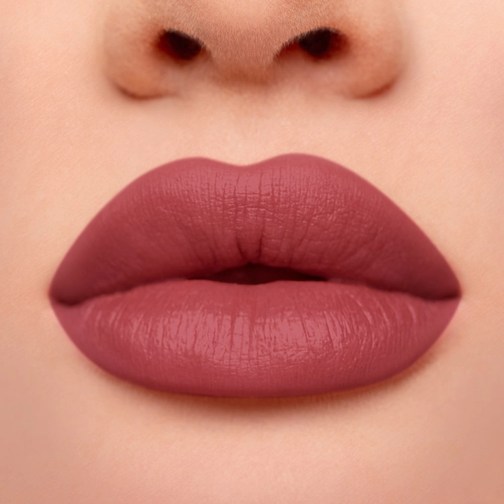 Ruj lichid theBalm Meet Matt(e) Hughes Charming
