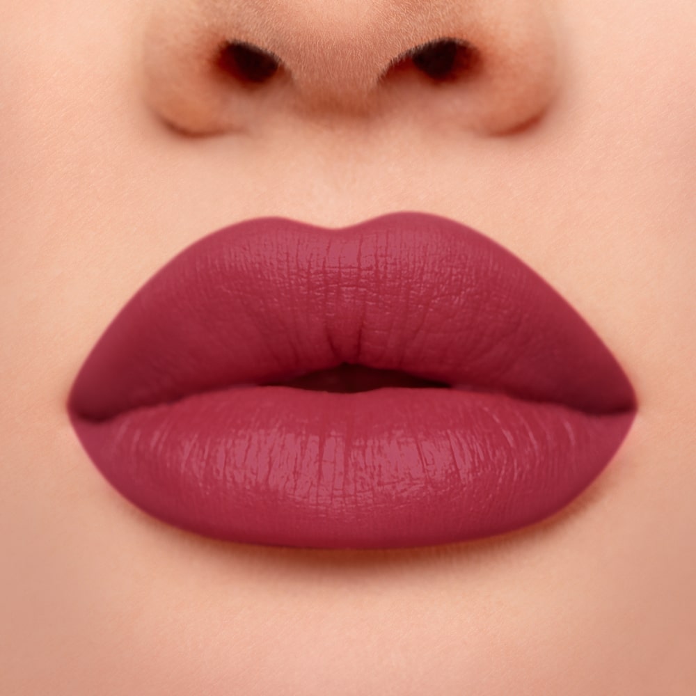 Ruj lichid theBalm Meet Matt(e) Hughes Dedicated