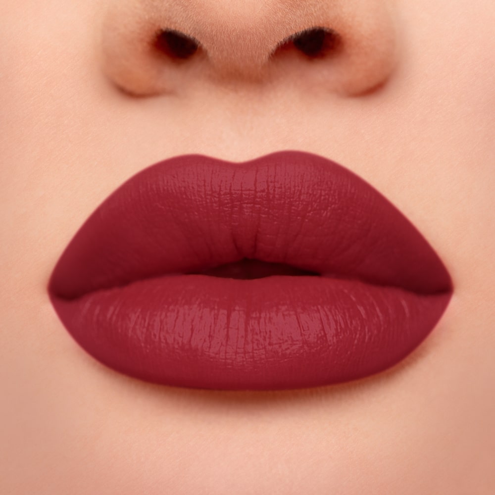 Ruj lichid theBalm Meet Matt(e) Hughes Romantic