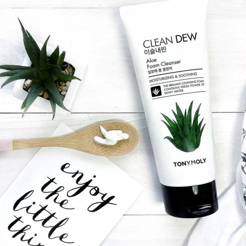Spuma de curatare a fetei Tony Moly Clean Dew Aloe Foam Cleanser