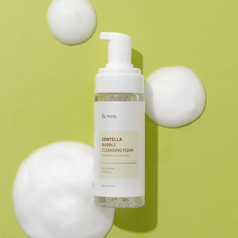 Spuma pentru Curatare Iunik Centella Bubble Cleansing Foam