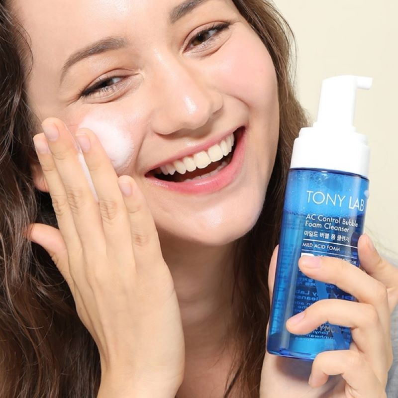 Spuma pentru Curatarea Tenului Problematic Tony Moly Lab AC Control Acne Bubble Foam Cleanser