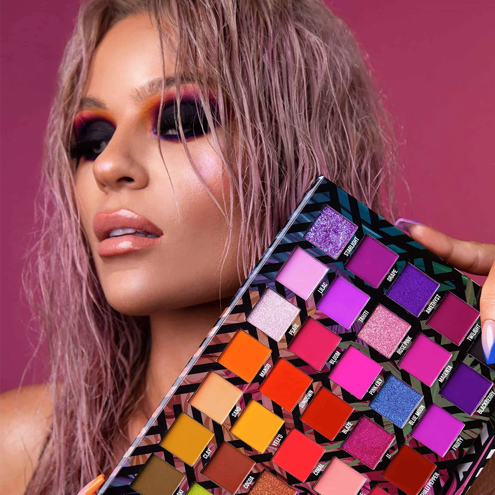 Paleta de Farduri BPerfect X Stacey Marie Carnival III Love Tahiti Palette