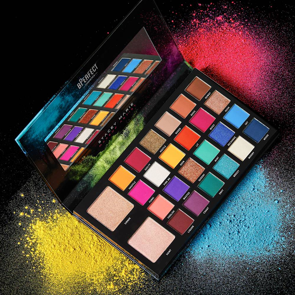 Paleta de Farduri BPerfect X Stacey Marie Carnival Palette