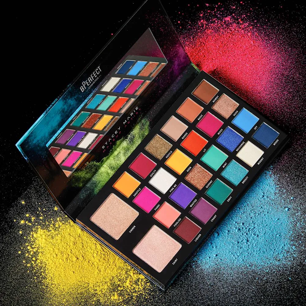 Paleta de Farduri BPerfect X Stacey Marie Carnival Palette