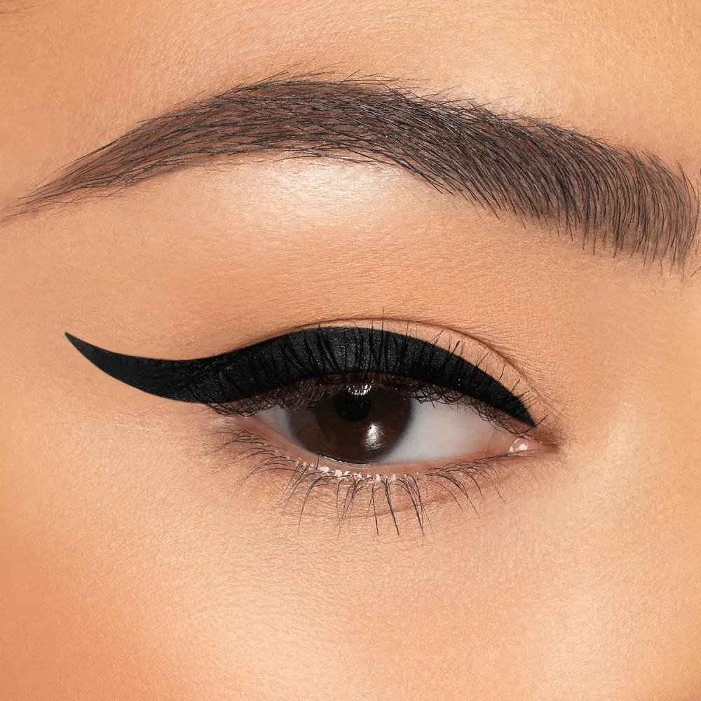 Contur Ochi Milani Stay Put Matte Liquid Eyeliner Black Matte