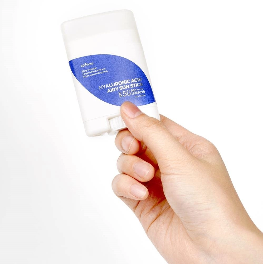 Stick Hidratant cu Protectie Solara ISNTREE Hyaluronic Acid Airy Sun Stick 50+ PA++++