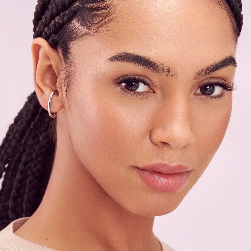 Gene False Kiss USA The New Natural Freckles