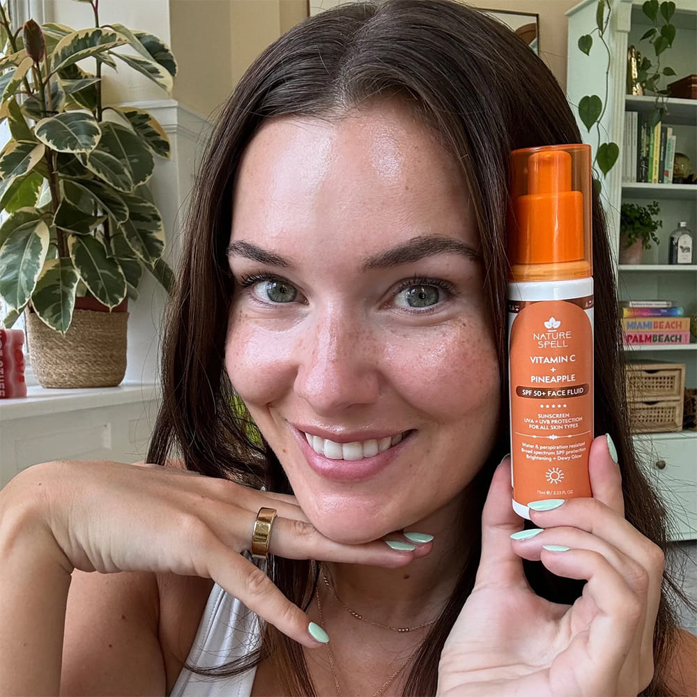 Crema cu Protectie Solara Nature Spell Vitamin C+ Pineapple SPF Face Fluid